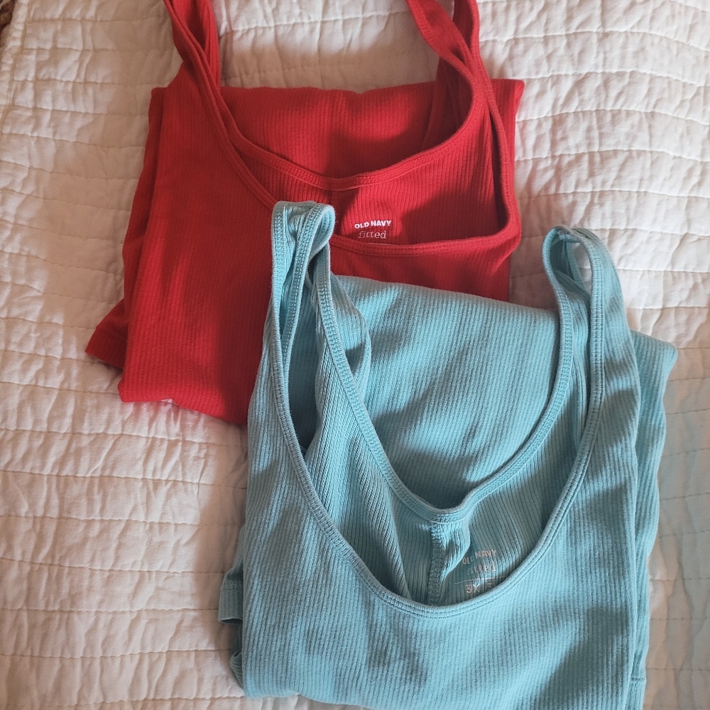 Set of two tank tops from Old Navy